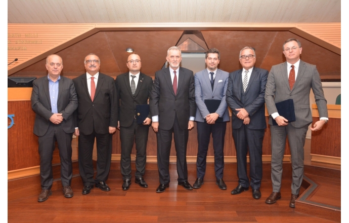 Gemi adamları Sağlık Yönergesi ile Mürettebat Eğitimi ve Deniz Yaşamına Uyum Koşullarının Değerlendirilmesi” Konulu Panel Düzenlendi